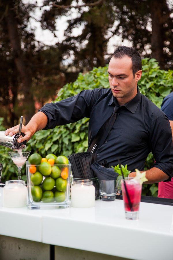 COCKTAIL BAR CATERING