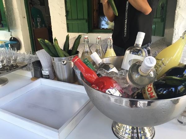 COCKTAIL BAR CATERING