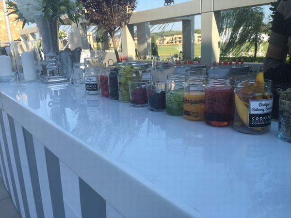 COCKTAIL BAR CATERING