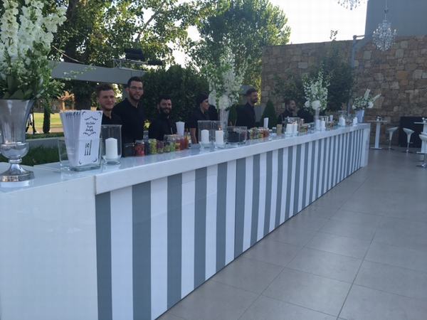 COCKTAIL BAR CATERING