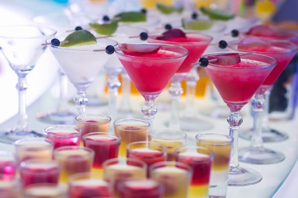 COCKTAIL BAR CATERING